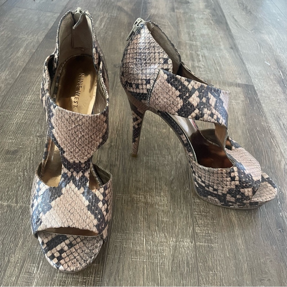 Nine West Python 🐍 Heels Women’s 6.5